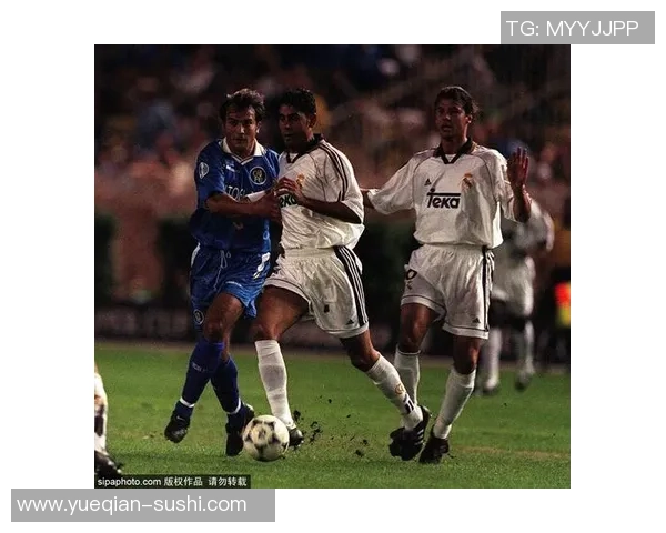 足球球星冰袖背后的科技创新与运动表现提升揭秘